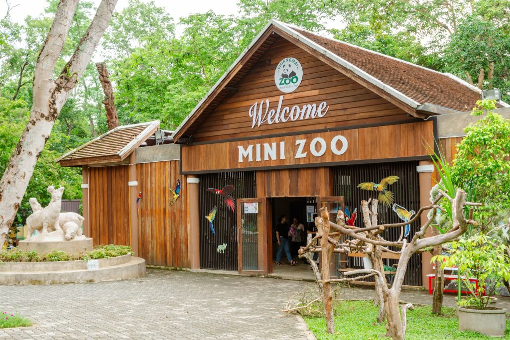 zoo cm